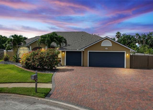 Property at 457 Veracruz Blvd, Indialantic, FL 32903, 4 beds, 2.5 baths