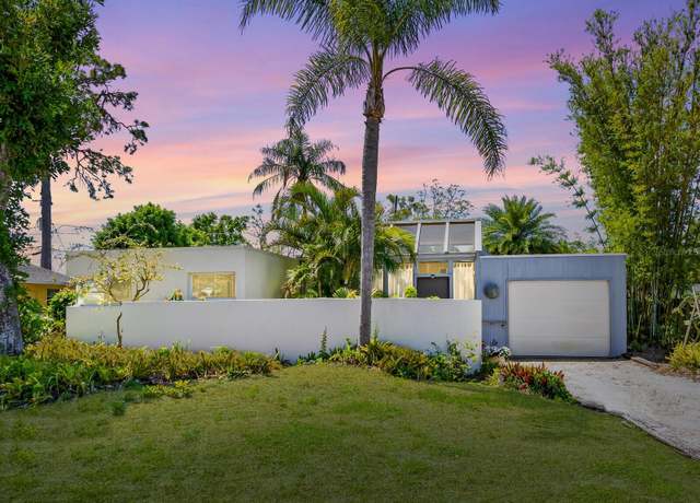 Property at 2720 Herwald St, Sarasota, FL 34231, 2 beds, 2 baths