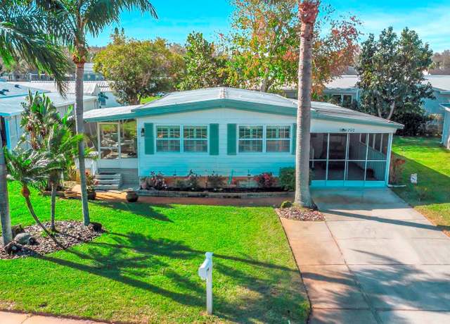 Property at 292 Salem Ave #4, Palm Harbor, FL 34684, 2 beds, 2 baths