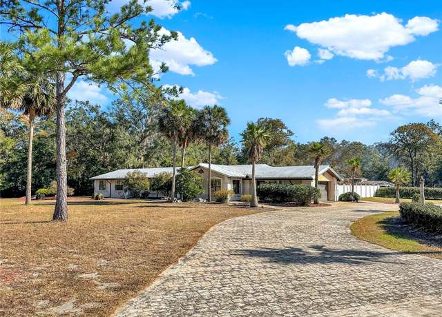 Property at 239 SW Brentwood Way, Lake City, FL 32024, 1 bed, 2 baths
