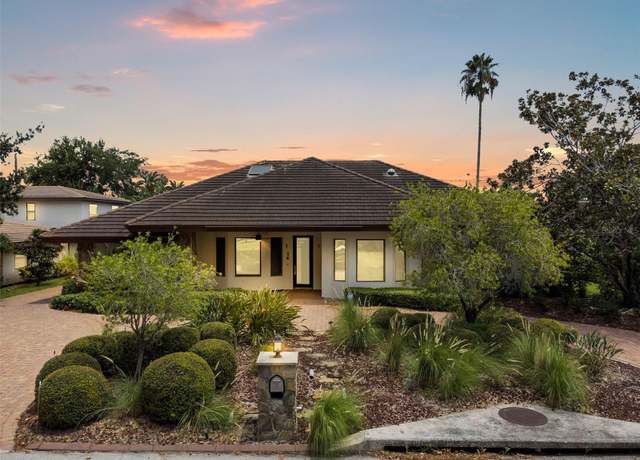Property at 14 Pilot Pl, Winter Haven, FL 33881, 4 beds, 3.5 baths