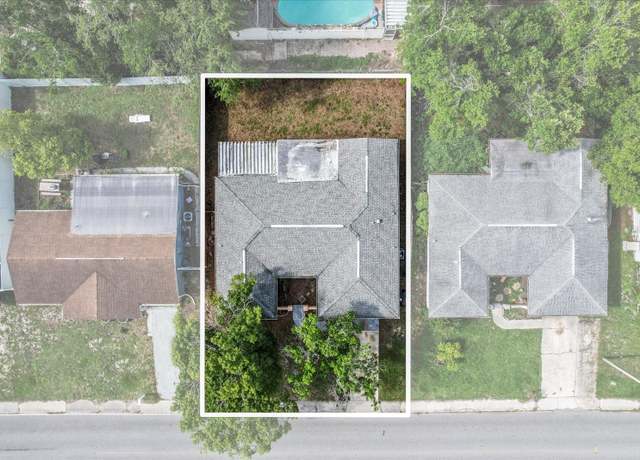 Property at 7040 Fox Hollow Dr, Port Richey, FL 34668, 3 beds, 2 baths