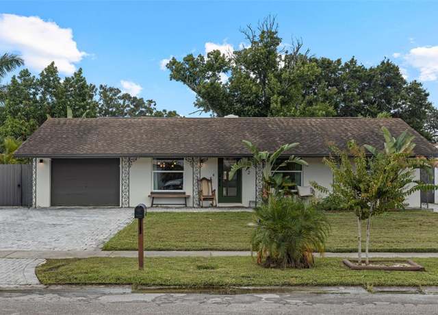 Property at 8212 Donaldson Dr, Tampa, FL 33615, 5 beds, 4 baths