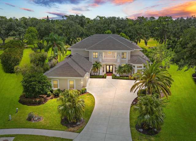 Property at 6911 Riversedge Street Cir, Bradenton, FL 34202, 5 beds, 5 baths