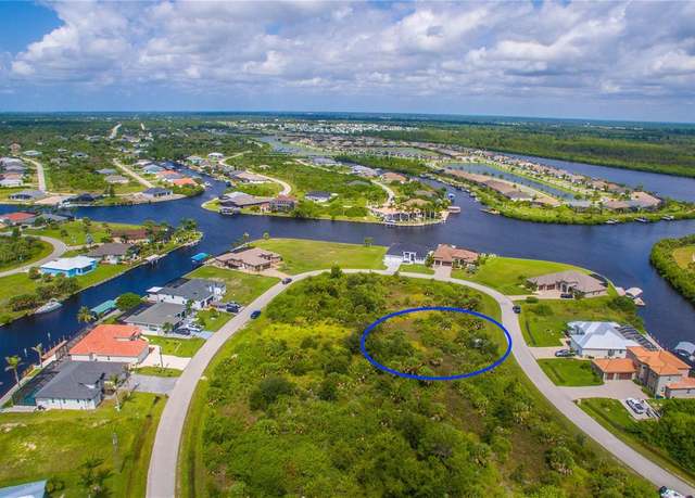Property at 15505 Margo Cir, Port Charlotte, FL 33981