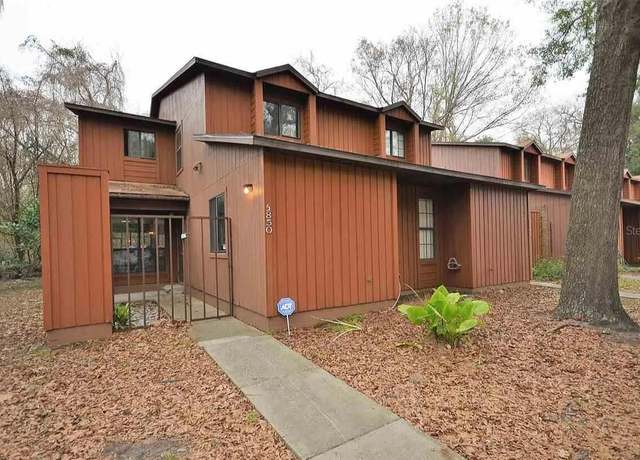 Property at 5850 SW 9th Pl, Gainesville, FL 32607, 3 beds, 3 baths