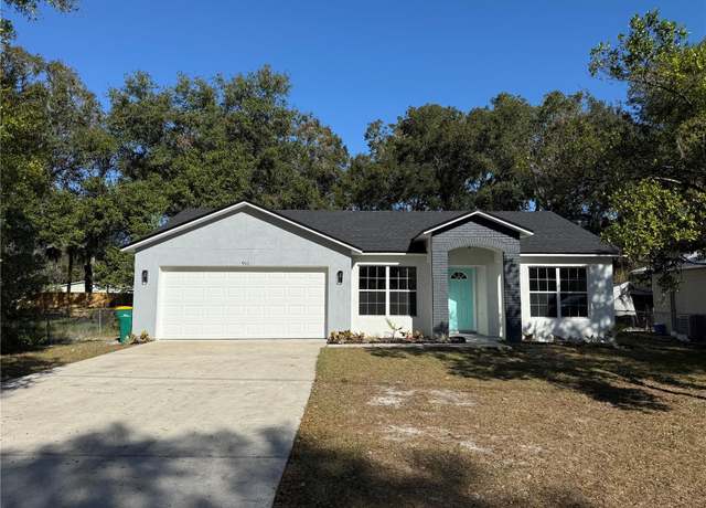 Property at 911 Pine Ave, Mount Dora, FL 32757, 3 beds, 2 baths