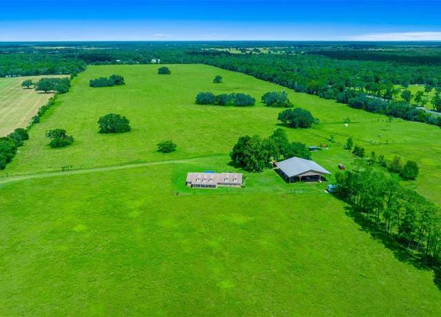Property at 19355 SW 25th Pl, Dunnellon, FL 34431, 4 beds, 3 baths