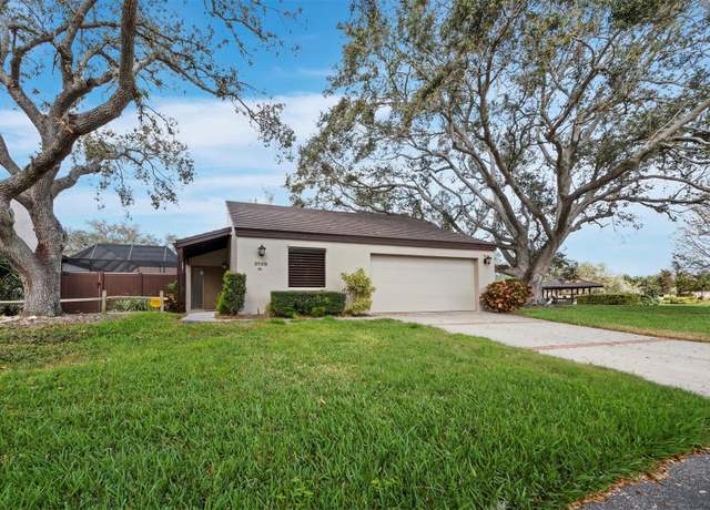 Property at 3729 Glen Oaks Manor Dr, Sarasota, FL 34232, 2 beds, 2 baths
