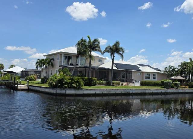 Property at 534 Canal Way, Punta Gorda, FL 33950, 4 beds, 3.5 baths