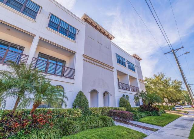 Property at 216 S Audubon Ave, Tampa, FL 33609, 3 beds, 3.5 baths
