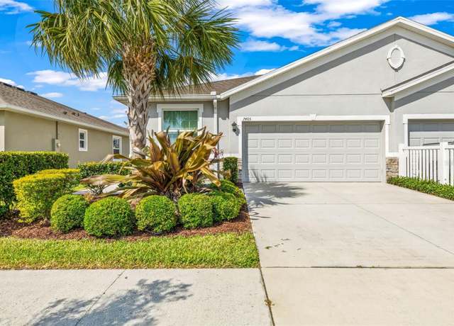 Property at 7405 Stonebrook Cir, Wesley Chapel, FL 33545, 3 beds, 2 baths