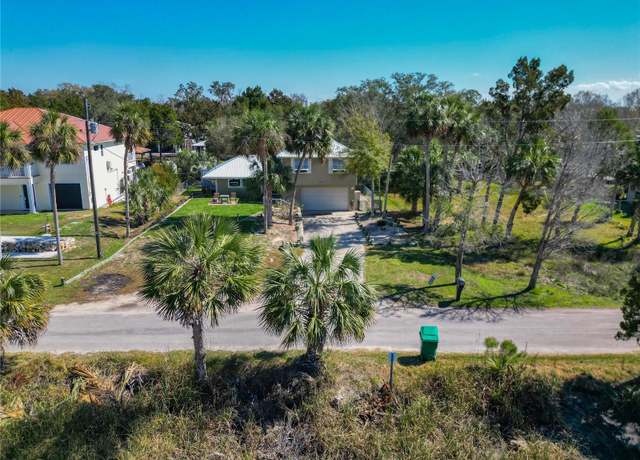 Property at Undisclosed address, Homosassa, FL 34448, 3 beds, 2 baths