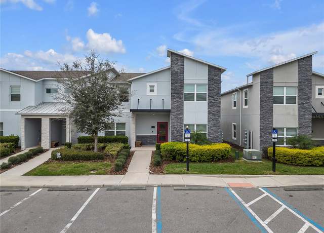Property at 620 Pebble Beach Dr, Davenport, FL 33896, 5 beds, 4 baths
