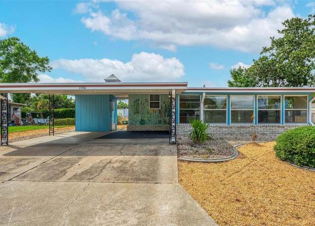 Property at 2706 Vindale Rd, Tavares, FL 32778, 2 beds, 2 baths