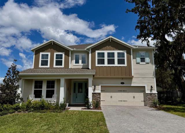 Property at 124 Lake Dr, Oviedo, FL 32765, 5 beds, 4 baths