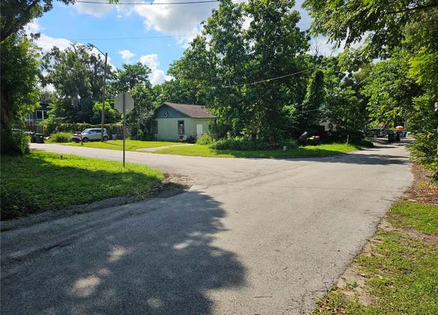 Property at 1906 Vine St, Orlando, FL 32806, 2 beds, 1 bath