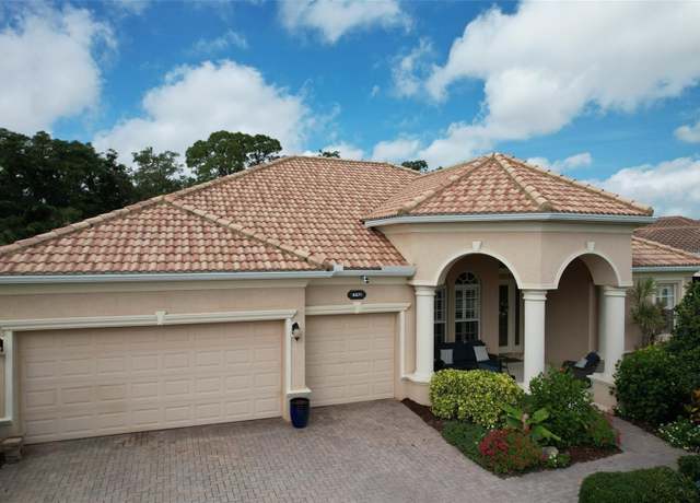 Property at 5571 Rock Dove Dr, Sarasota, FL 34241, 4 beds, 3 baths