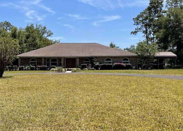 Property at 1275 Man O War Dr, Deland, FL 32724, 3 beds, 2 baths