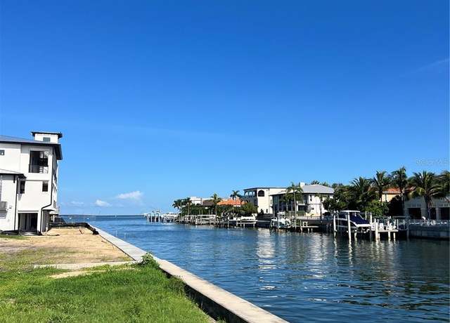 Property at 4935 W Melrose Ave N, Tampa, FL 33629