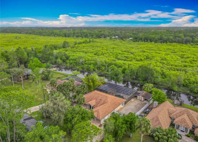 Property at 1578 Stone Trl, Deltona, FL 32725, 5 beds, 2.5 baths