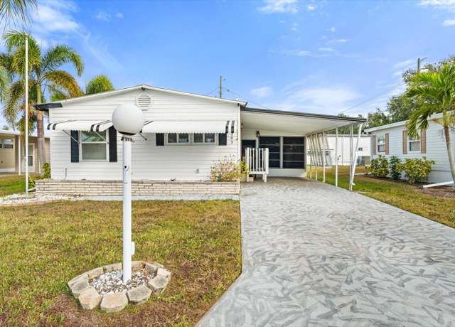 Property at 5205 5th St E, Bradenton, FL 34203, 2 beds, 2 baths