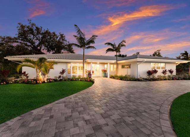 Property at 1806 Caribbean Dr, Sarasota, FL 34231, 3 beds, 2 baths