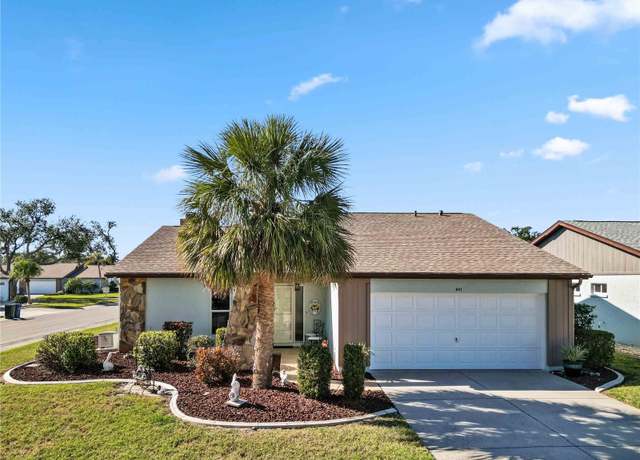 Property at 601 Bramblewood Ln, Englewood, FL 34223, 2 beds, 2 baths