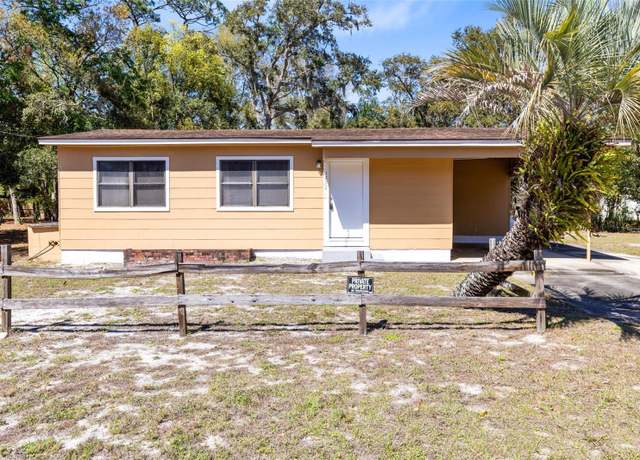 Property at 1533 Pine St, Apopka, FL 32703, 3 beds, 1 bath