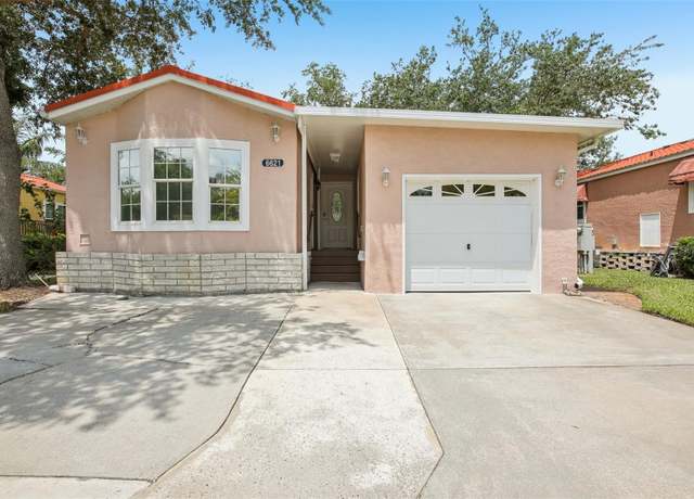 Property at 6621 LA Mesa Rd, Land O Lakes, FL 34637, 2 beds, 2 baths