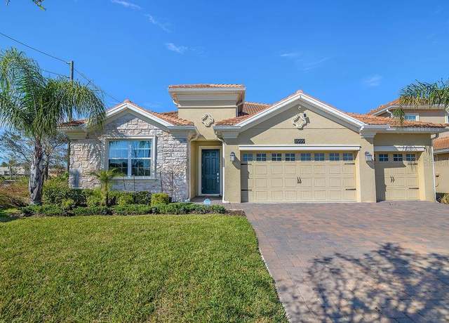 Property at 8999 Croquet Ct, Davenport, FL 33896, 4 beds, 3 baths