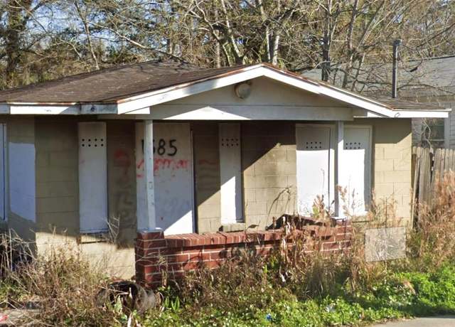 Property at 1585 W 24th St, Jacksonville, FL 32209, 2 beds, 1 bath