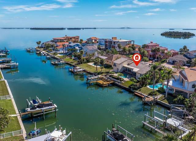Property at 127 Sands Point Dr, Tierra Verde, FL 33715, 3 beds, 2.5 baths