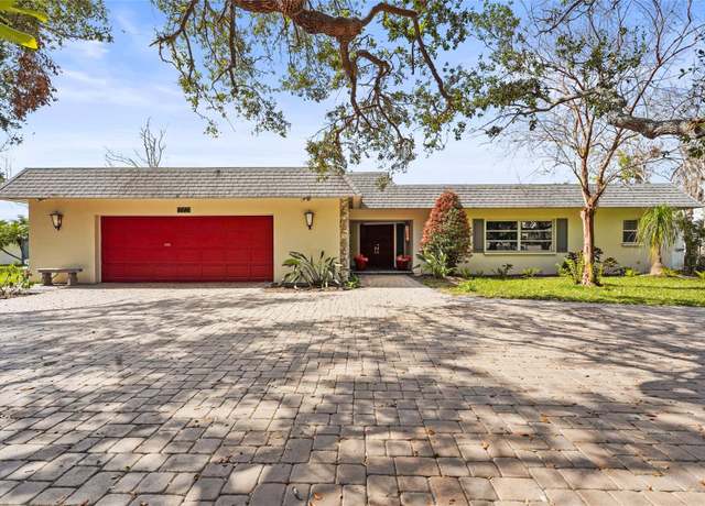 Property at 6640 Peacock Rd, Sarasota, FL 34242, 4 beds, 4 baths