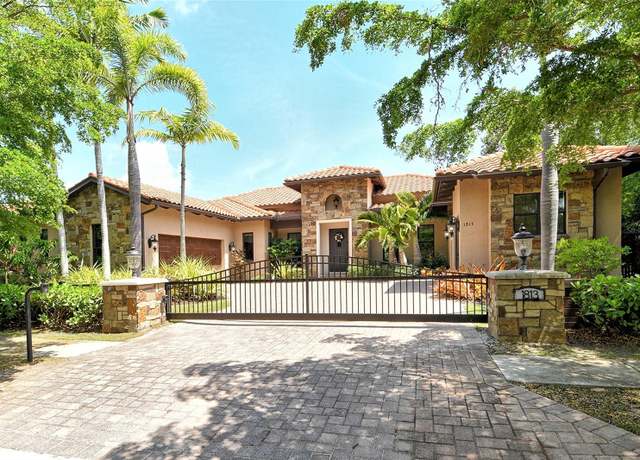 Property at 1813 Boyce St, Sarasota, FL 34239, 4 beds, 3.5 baths