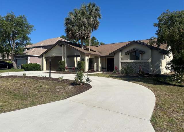 Property at 14 Folson Ln, Palm Coast, FL 32137, 3 beds, 3 baths