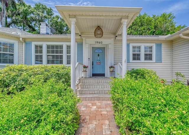 Property at 1960 Lincoln Dr, Sarasota, FL 34236, 3 beds, 2 baths