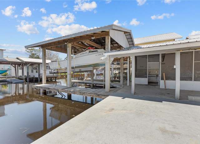 Property at 36 SE 893 Ave, Old Town, FL 32680