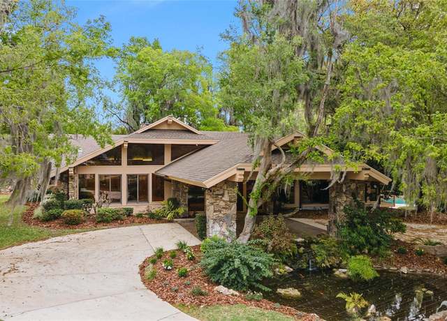 Property at 2162 SE Mill Creek Cir, Ocala, FL 34471, 4 beds, 5.5 baths