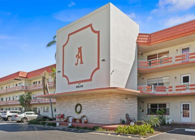 Property at 5840 30th Ave S #305, Gulfport, FL 33707, 2 beds, 2 baths