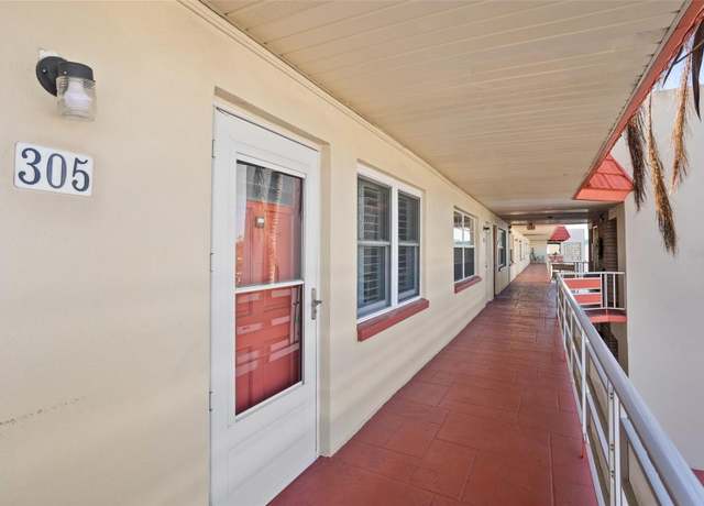 Property at 5840 30th Ave S #305, Gulfport, FL 33707, 2 beds, 2 baths