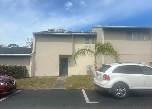 Property at 965 Whitman Dr, Sarasota, FL 34243, 3 beds, 2.5 baths