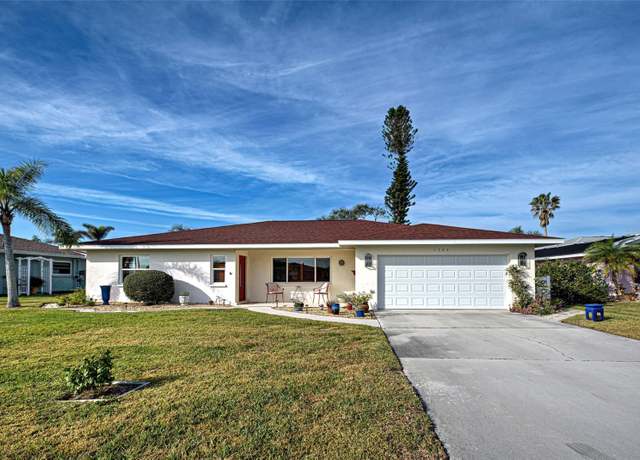 Property at 1723 N Gondola Ct, Venice, FL 34293, 3 beds, 2.5 baths