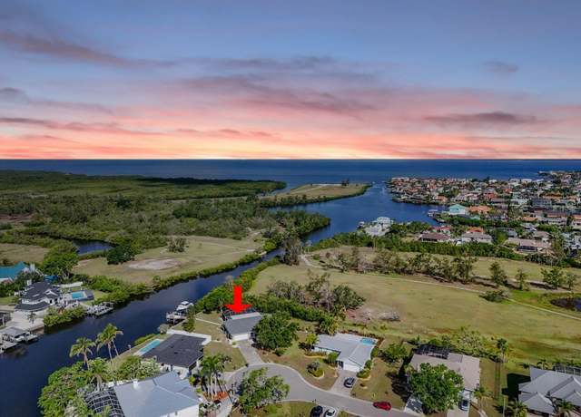 Property at 925 Eagle Ln, Apollo Beach, FL 33572, 3 beds, 2 baths