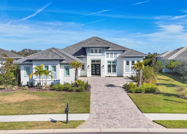 Property at 8544 Pavia Way, Bradenton, FL 34202, 4 beds, 4.5 baths