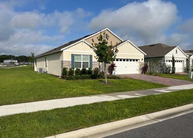 Property at 33409 Country House Dr, Sorrento, FL 32776, 4 beds, 2 baths