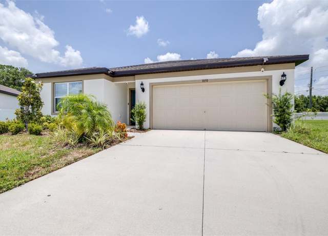 Property at 1050 Michelangelo Ln, Winter Haven, FL 33884, 3 beds, 2 baths
