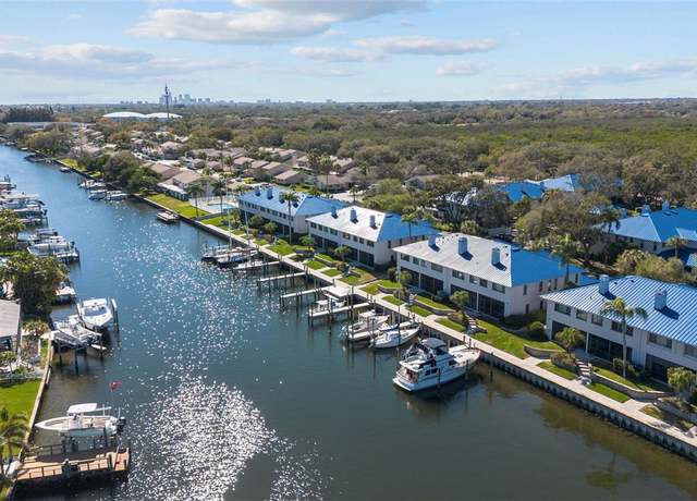 Property at 1661 Watermark Cir NE Unit C, St Petersburg, FL 33702, 3 beds, 2.5 baths