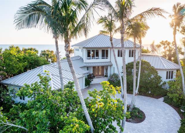Property at 770 N Manasota Key Rd, Englewood, FL 34223, 4 beds, 4.5 baths