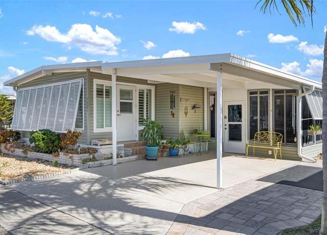 Property at 5781 Sunflower Rd, Venice, FL 34293, 2 beds, 2 baths